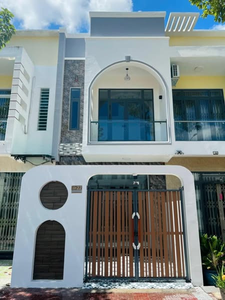 Bán nhà đường số 7, KDC 5A gần trường FPT Sóc Trăng