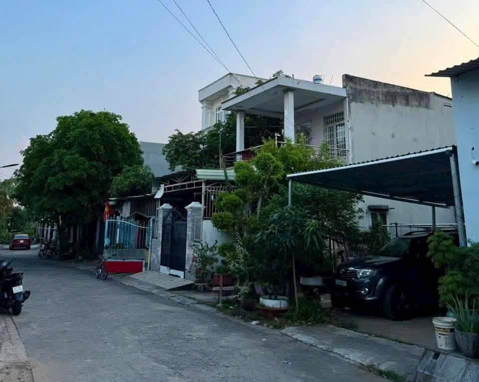 Bán đất 96.2m² ngang 4m giá 2.7 tỷ Phường Phú Lợi 0815422197