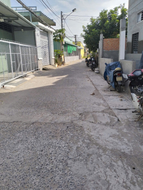 Bán nhà Hẻm 194 Đoàn Thị điểm
56m² ngang 4m giá 1.45 tỷ Phường Phú Lợi