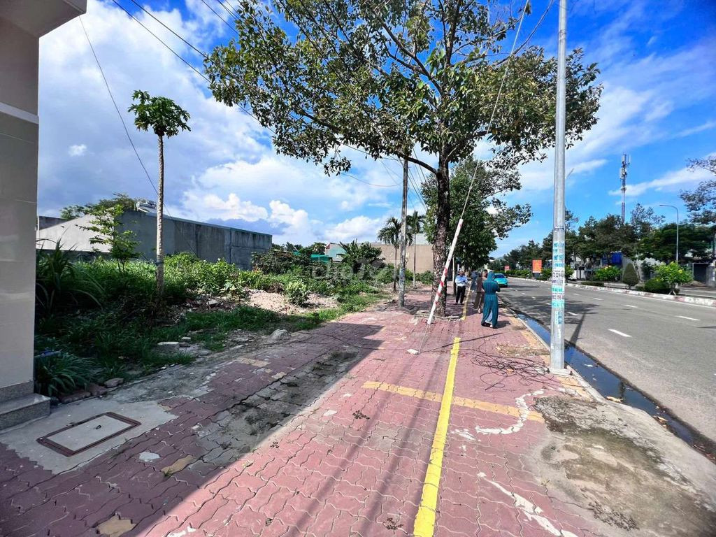 Bán đất 157.2m² ngang 10m giá 6.8 tỷ Phường Phú Mỹ