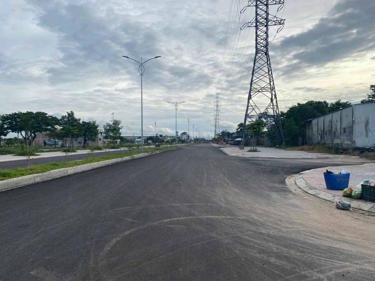 Bán đất 281m² ngang 7m giá 5.7 tỷ Phường Phú Mỹ