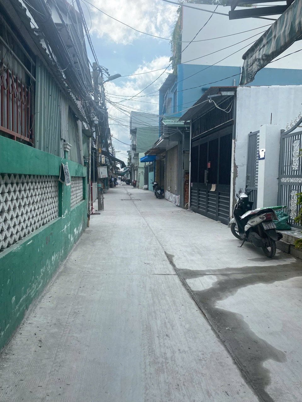 Bán đất Huỳnh Tấn Phát (xe hơi đỗ cửa); 80m2 (nở hậu); tiện xây mới, sổ đỏ