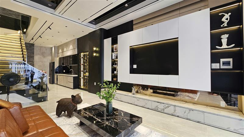 Huỳnh Tấn Phát (3 phút ra Phú Mỹ Hưng); 4x16m; nhà đẹp 4 tầng tìm chủ mới vào ở ngay