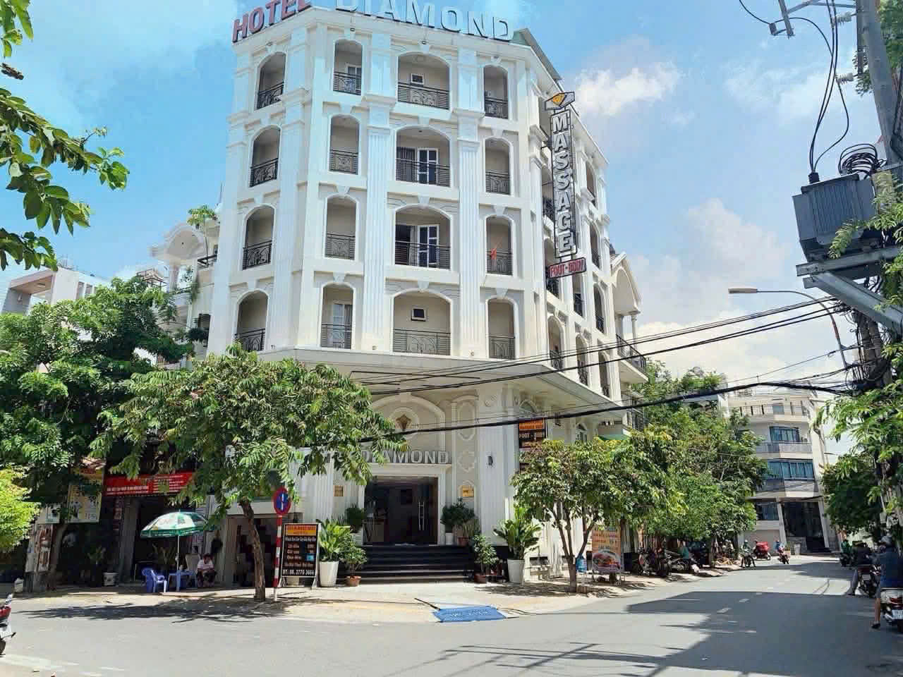 BDS HVL [NC] BÁN KHÁCH SẠN TÂN QUY Q7