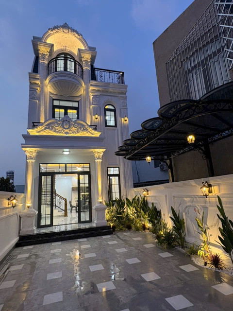 Biệt thự mini 210m² ngang 6m giá 5.5 tỷ tại Phường Phú Mỹ Thành phố Thủ Dầu Một