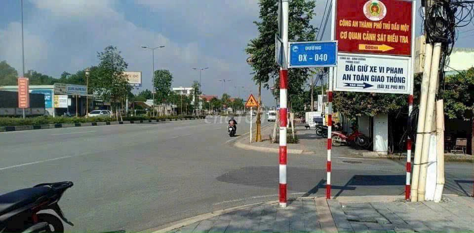 ĐẤT MẶT TIỀN ĐX 056 PHƯỜNG PHÚ MỸ TP THỦ DẦU MỘT