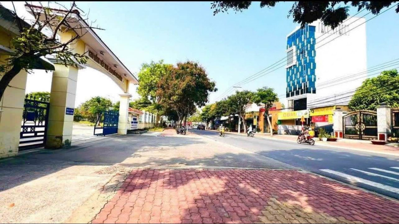 Bán đất 216.2m² ngang 7m giá 7.6 tỷ tại Phường Phú Mỹ 0815422197