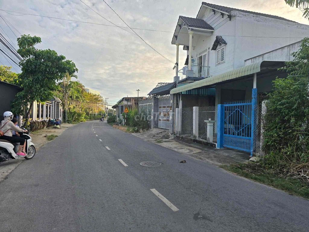 Hàng siêu phẩm : Dx34 Phú Mỹ kế bên chung cư Minh Quốc Plaza. Xây biệt