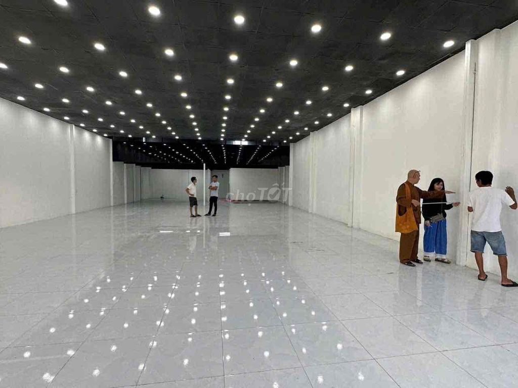Mặt Bằng Phạm Ngọc Thạch Gần chợ Phú Mỹ , Đường Xe Cont 11x30m.