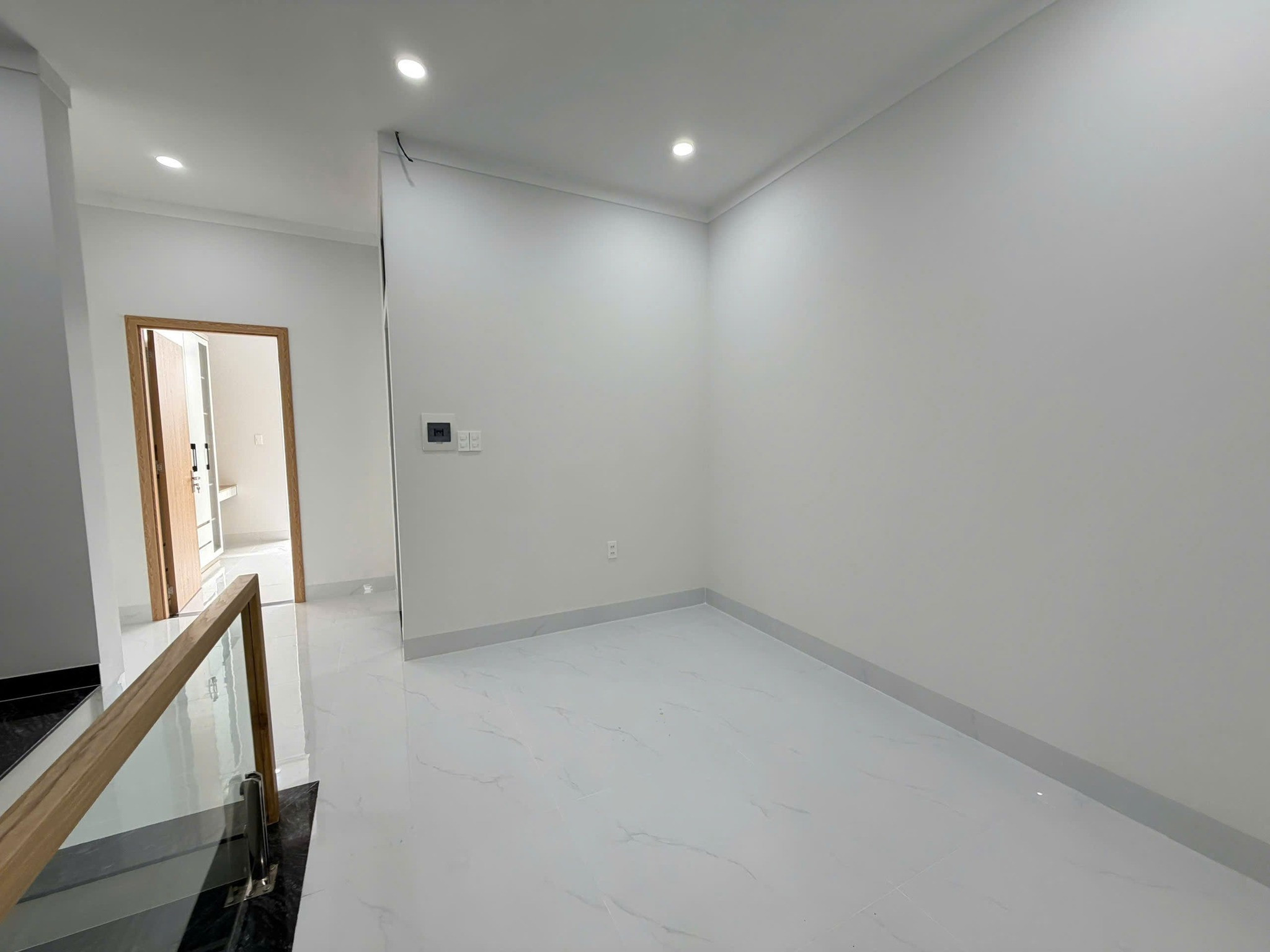 Cho thuê nhà mới 100% 1 trệt 2 lầu đường Đx 043 Phú Mỹ - Đối diện KDC Hiệp Thành 3 - Thủ Dầu Một - BD
