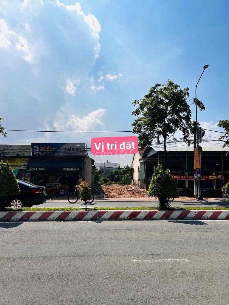 Mặt tiền đường Huỳnh Văn Luỹ - P. Phú Mỹ