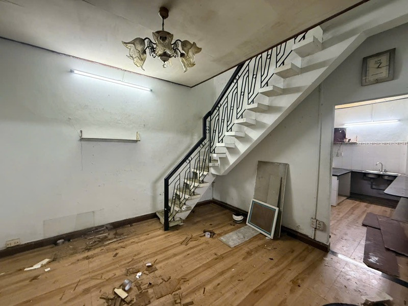 42m2 CHỈ NHỈNH 5 TỶ. NHÀ CŨ TIỆN XÂY MỚI.