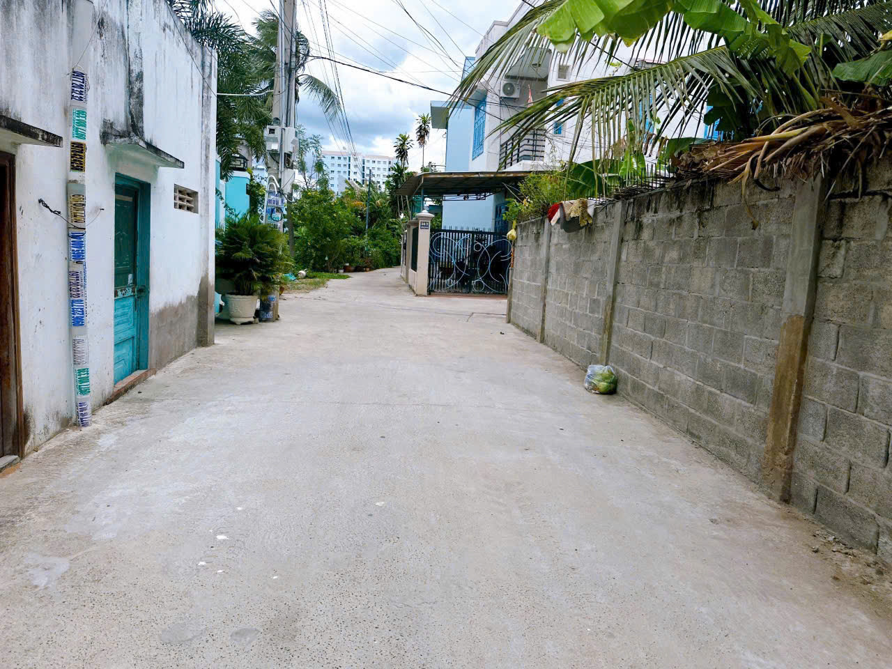 Bán nhanh lô đất trung tâm- hẽm ô tô Phan thiết