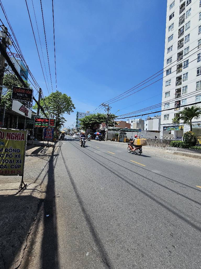 Mặt Tiền Kinh Doanh Đường Bình Long - ngang 4.5m giá 16.7 tỷ Phường Phú Thạnh , Tân Phú.