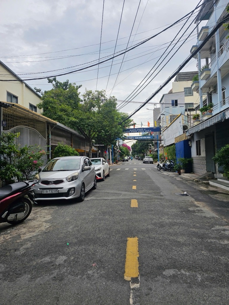 Bán nhà 4 Tầng, ngang 8m , giá 22 tỷ Phường Phú Thạnh , Tân Phú.