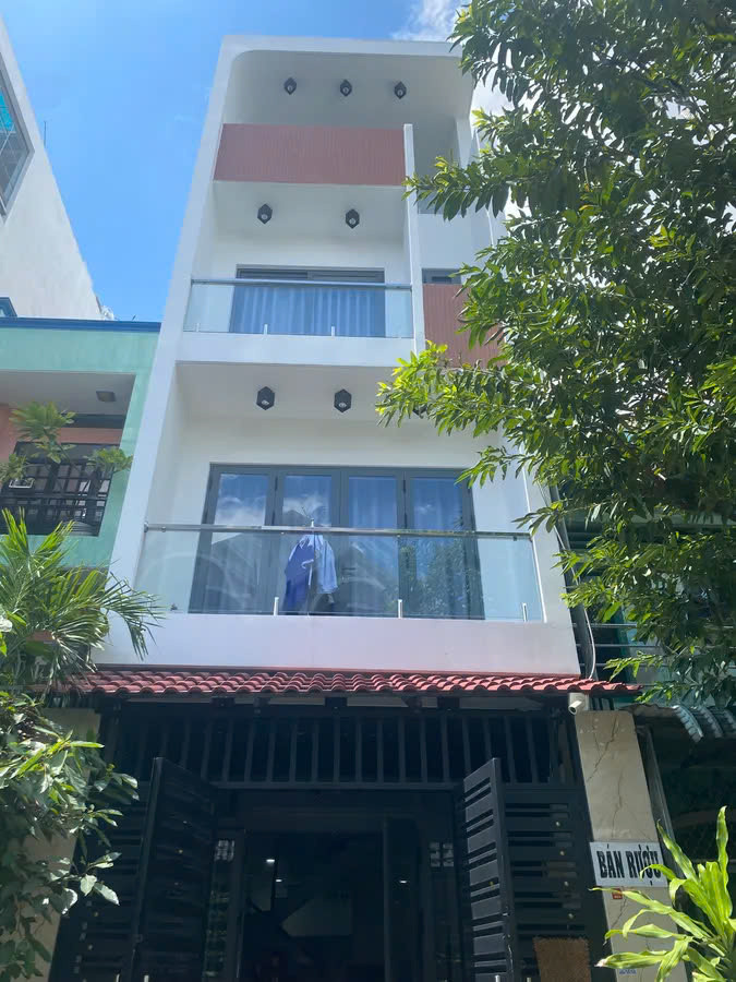 Hẻm xe tải Thoại Ngọc Hầu, 60m2, 4 tầng BTCT,  5PN, xinh xắn lung linh