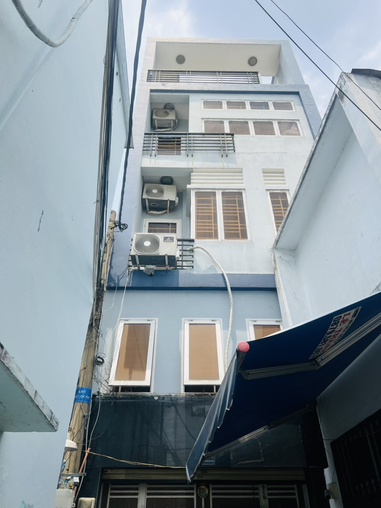 Bán nhà 6PN  HXH  Thoại Ngọc Hầu Phường Phú Thạnh Quận Tân Phú