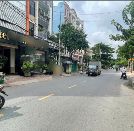 Cho Thuê Nhà Mặt Tiền Lữ Gia – Đối Diện Sân Phú Thọ – Q11 – Giá 40 Triệu/Tháng  Diện tích: 7.4 x 10m