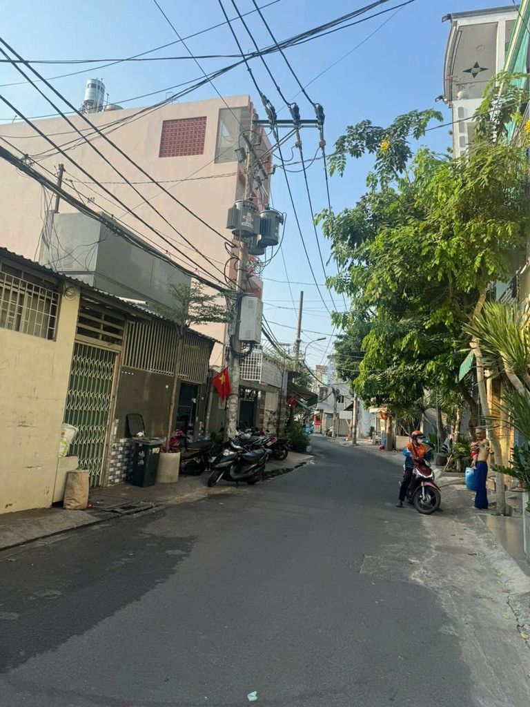 Bán nhà 2 TẦNG NGang 5m Vườn lài Tân Phú