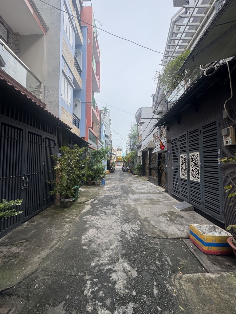 Bán nhà 4 Tầng, Hẻm ôtô, giá 8.7 tỷ Phường Tân Quý, Tân Phú.