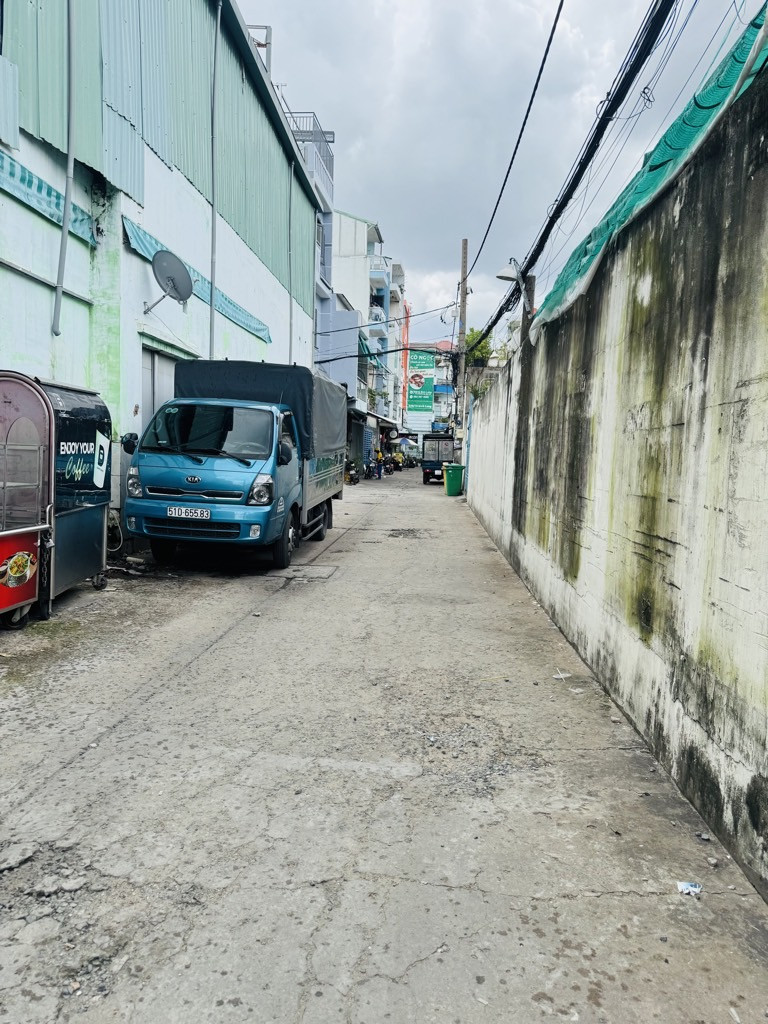 Bán nhà 2 Tầng, Hẻm ôtô Thông, giá 6.1 tỷ Phường Phú Thọ Hòa , Tân Phú.
