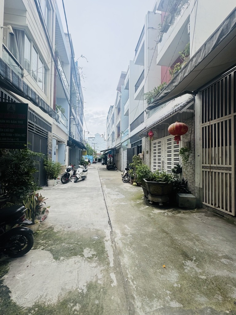 Nhà Đỗ Thừa Luông 51m², Hẻm Oto, 4,4x12, giá 7.5 tỷ, 4 Tầng, Tân Phú