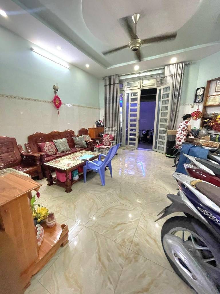 Nhà Sát MT Gò Dầu 53m², ngang 5,3m, Hẻm Oto Thông, 4 Tầng, giá 8.7, Tân Phú
