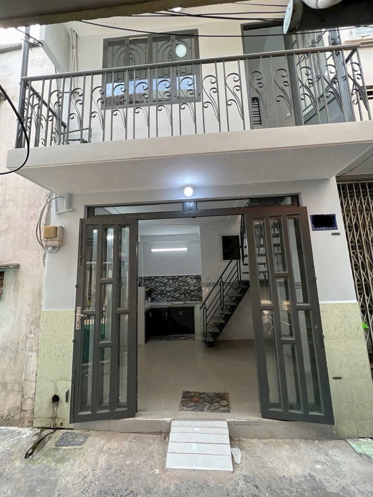 BÁN NHÀ 2 TỶ 3 TẦNG SHR QUẬN TÂN PHÚ