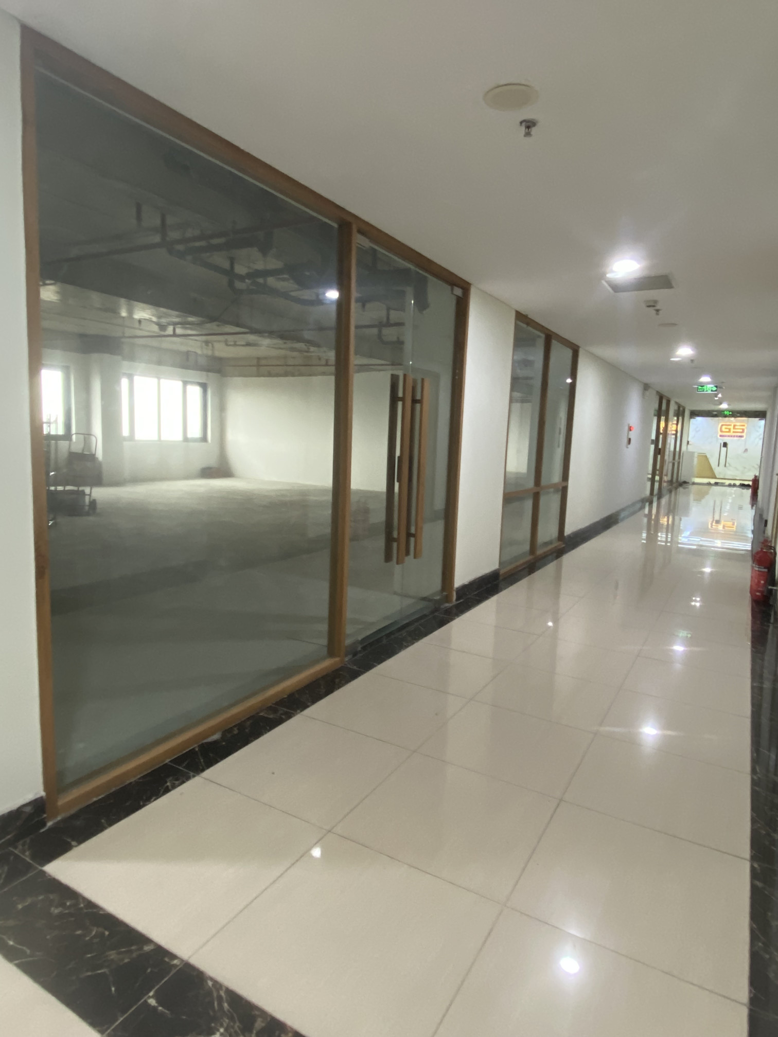 Cho thuê văn phòng tòa nhà Tây Hồ River View (Office space for lease Tay Ho River View Building)