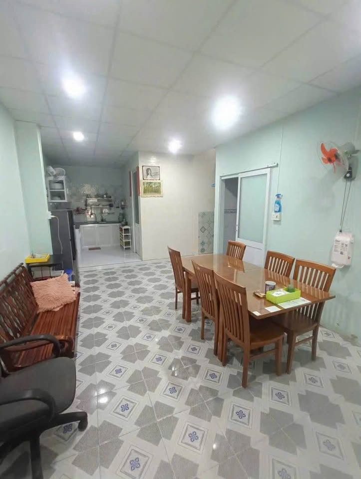 BÁN NHÀ CẤP 4 MẶT TIỀN HOÀNG BÍCH SƠN – KDC HÙNG VƯƠNG, PHÚ THUỶ, PHAN THIẾT