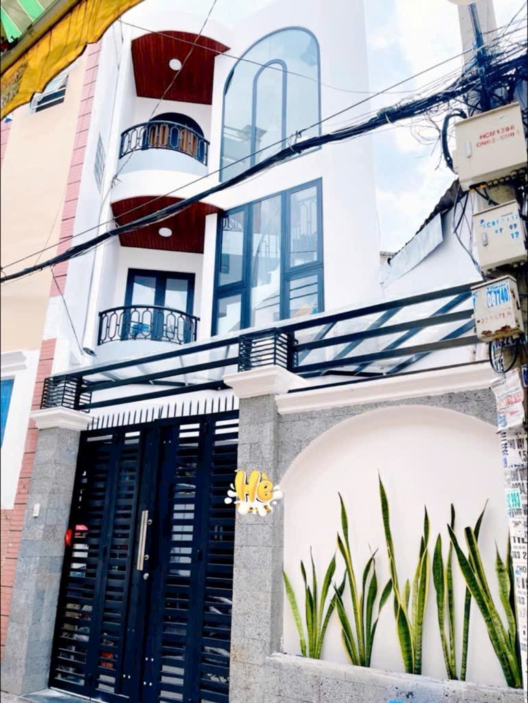 Bán nhà 3 tầng trịnh định trọng 5×12  Quận Tân Phú