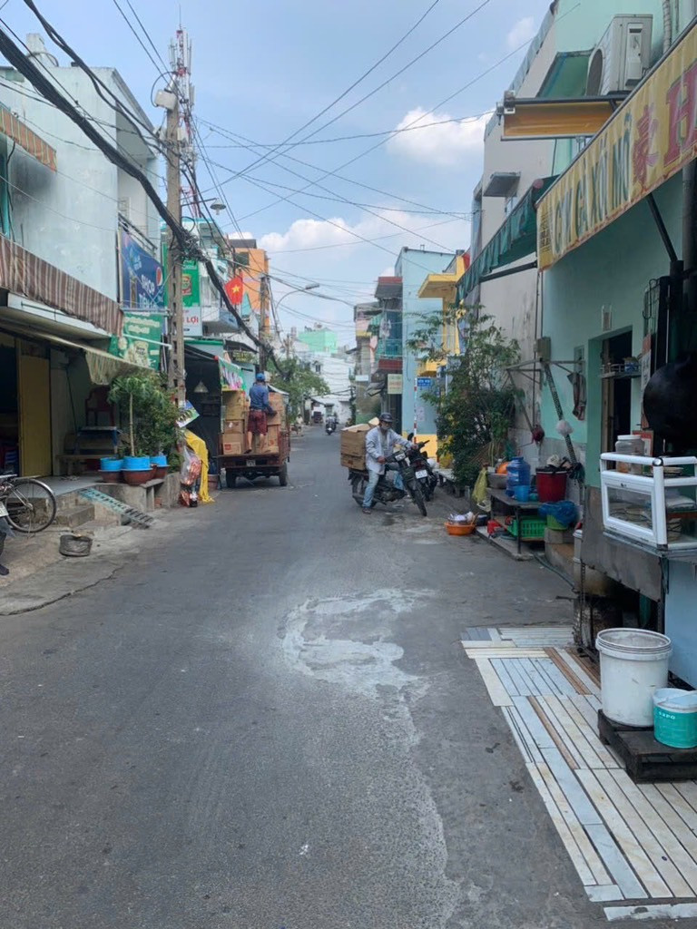 Mặt tiền đường Khuông Việt chỉ nhỉnh 2tỷ