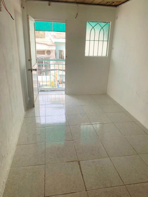 Chỉ 2.23 Tỷ - Sở Hữu Ngay Nhà Mặt Tiền 3 Tầng, Hoàng Xuân Nhị, Tân Phú 26m2, SHR