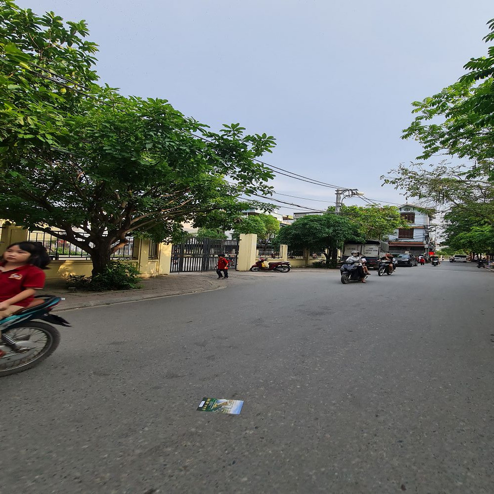 🚀 CƠ HỘI SỞ HỮU ĐẤT VÀNG LONG BIÊN 🚀 39m2 4 tỷ x ô tô vào. Lh 0989894845