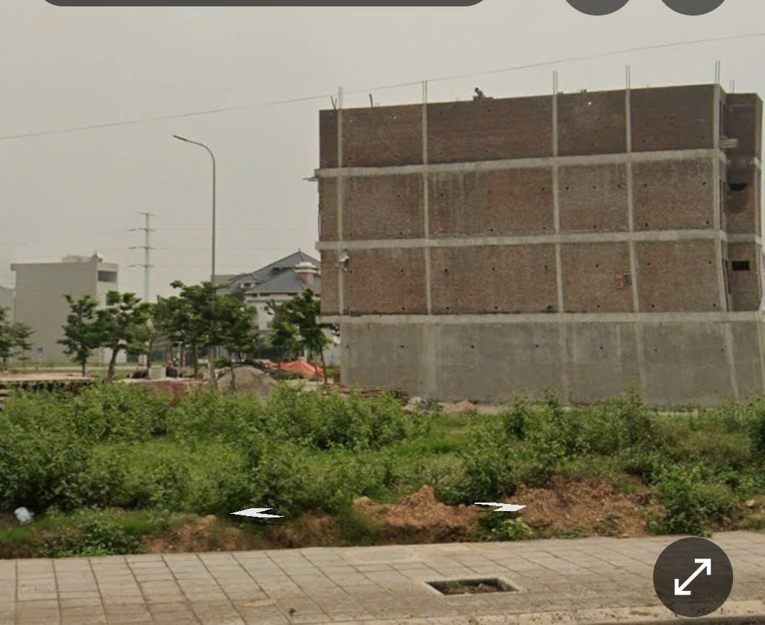 Bán đất 100m² ngang 16m giá 4.6 tỷ Phường Phúc Yên