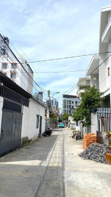 BÁN KHÁCH SẠN MINI TẠI PHỐ BIỂN NHA TRANG - cách biển 100m