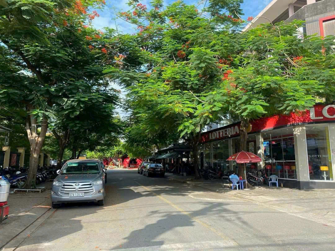 BDS HVL Bán lô đất đẹp 3 mặt tiền đối diện đại học văn hoá -  Đỗ Xuân Hợp