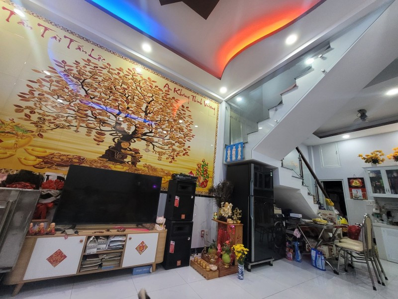 Bán nhà 50m2, 2PN, 2WC, Q.9, 3.2 tỷ, mặt tiền đường 7 m,  Phước Long A