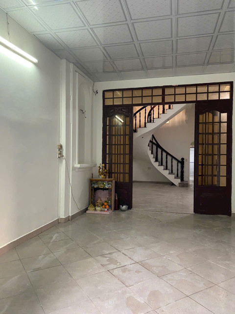 BDS HVL Cho thuê nhà 1 trệt 1 lầu mặt tiền ngay chợ sầm uất, gần Đỗ Xuân Hợp, Phước Long B, Q9