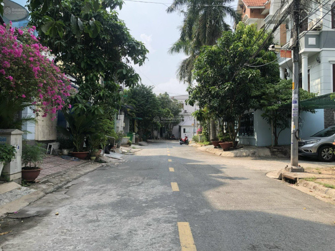 Chỉ 2.99Tỷ sở hữu ngay lô đất ở Phước Long B, Quận 9, đường thông thoáng, sổ vuông vức thẳng tắp