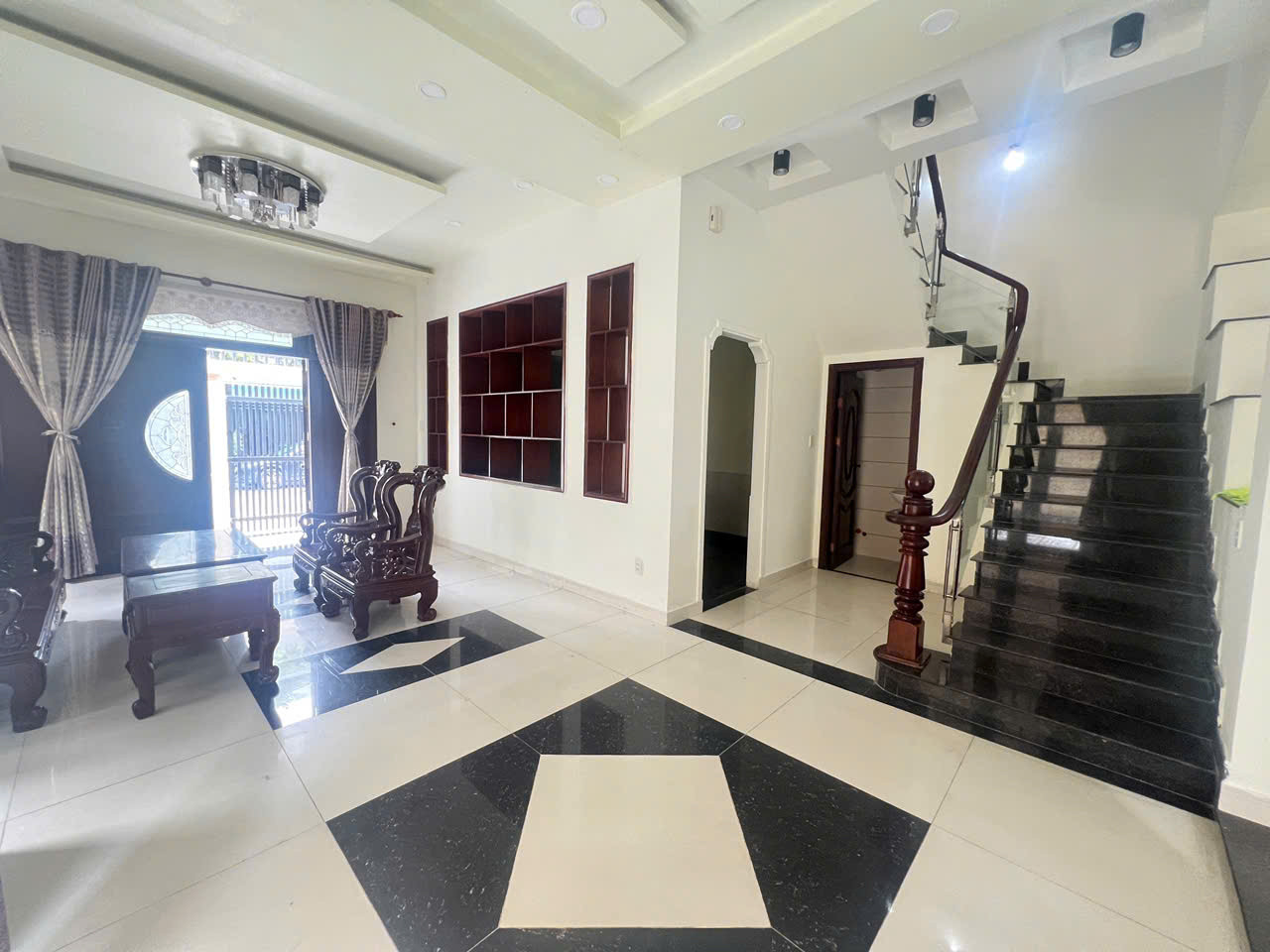 BDS HVL Bán Gấp căn biệt thự KDC Hưng Phú, Quận 9