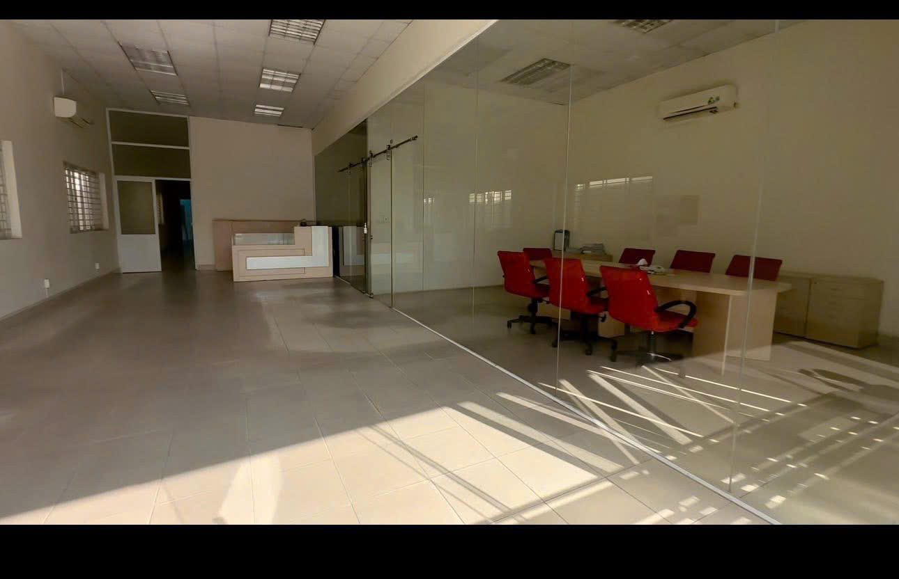 BDS HVL Cho thuê nhà nguyên căn lớn mặt tiền Đỗ Xuân Hợp, Thủ Đức