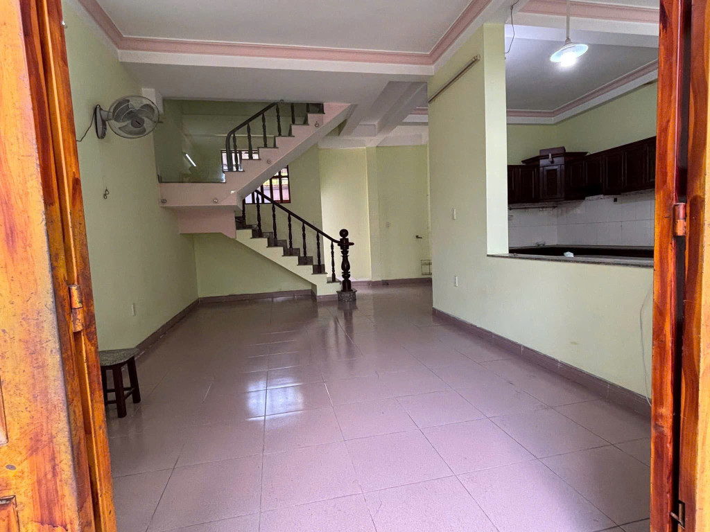 BDS HVL [NC] 2C đường 379 Sát Lê Văn Việt Q9 Giá 13tr
