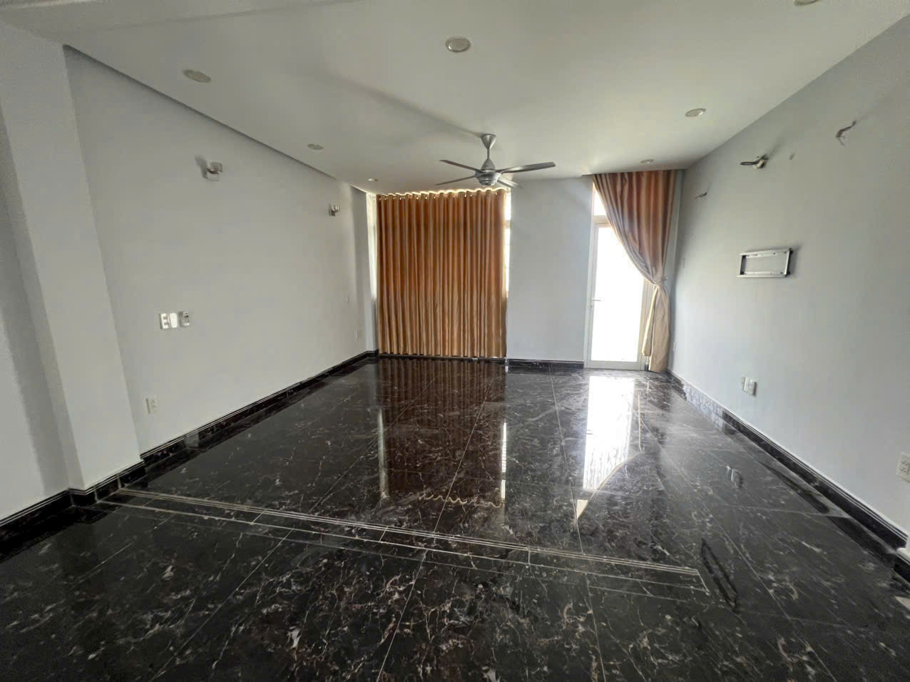 BDS HVL [NC] Cho thuê nhà mặt tiền KDC Hoàng Anh Minh Tuấn, Phước Long B quận 9
