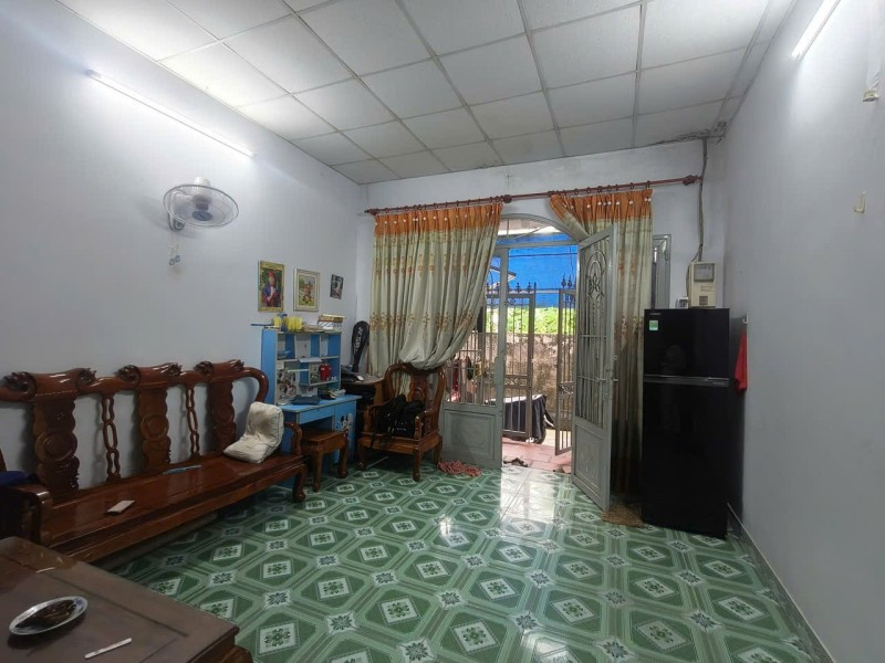 Bán Nhà Đường 475  Phước Long B Thủ Đức  Dt: 4 x 11m Chỉ  3.7 tỷ