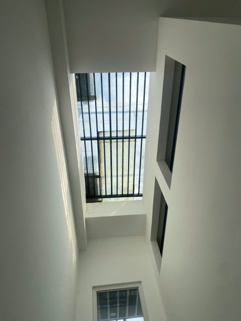 Bán Nhà Tdc Vcn Phước Long-P.Phường Phước Long
DT: 60m2 ngang 4m 
Giá bán: 5,950 bớt lộc
lh e Trinh