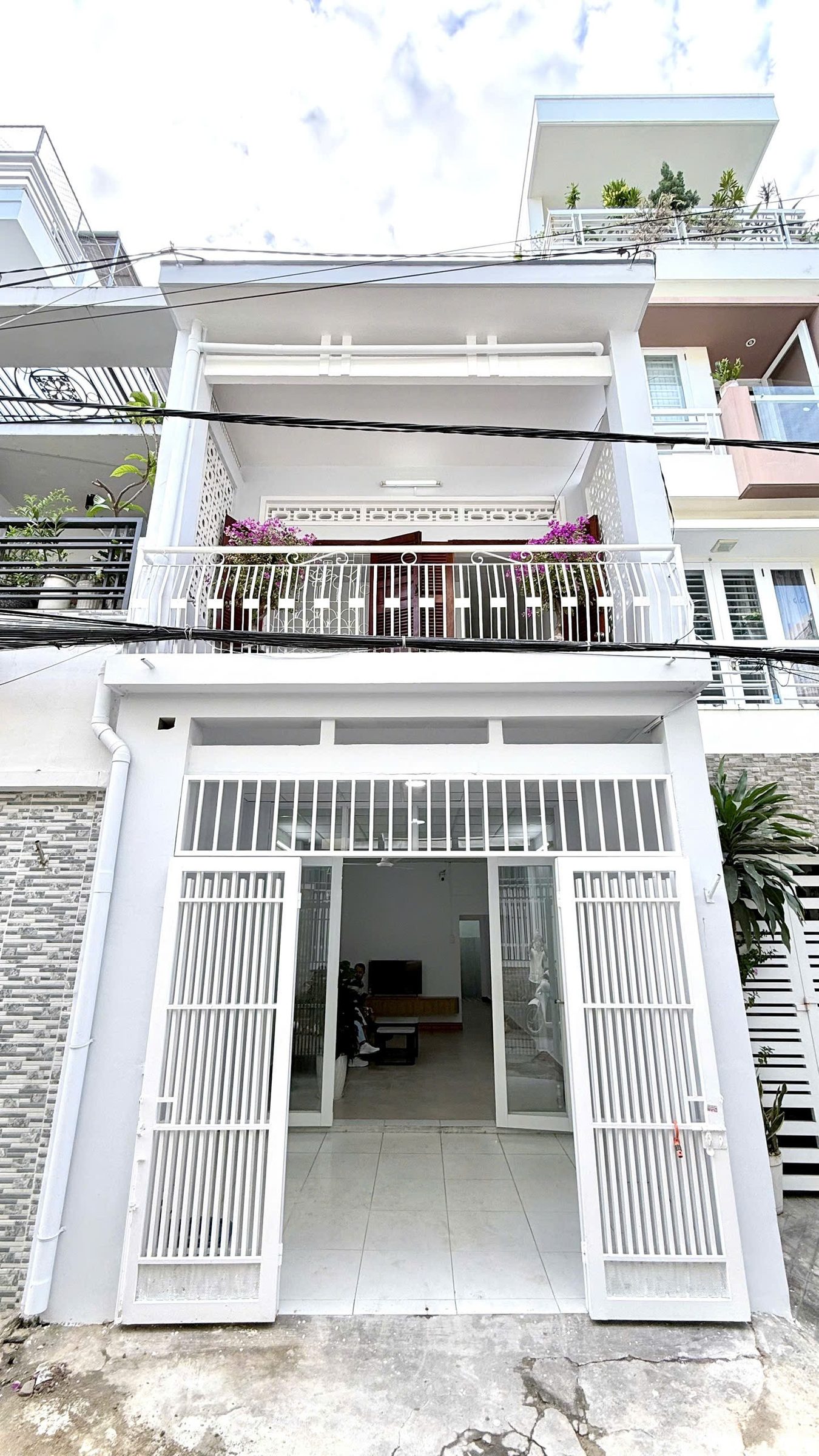 Bán nhà hẻm oto 52m2 giá 5 tỷ 500 tại Phường Nha Trang Khánh Hòa.