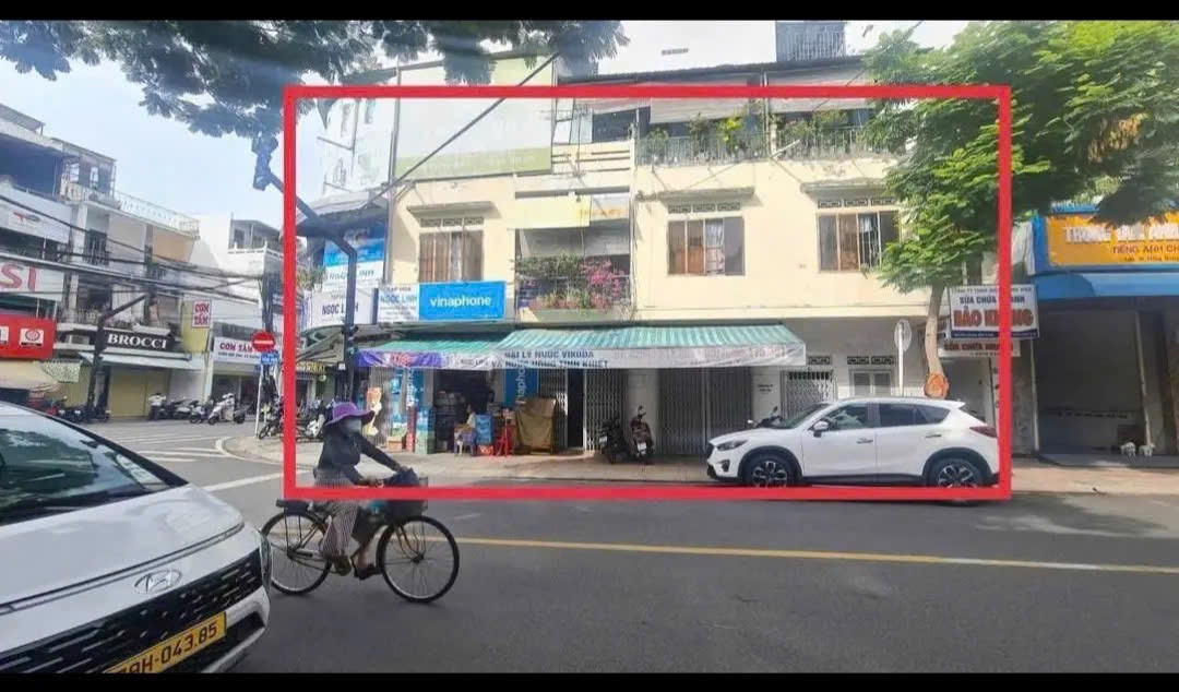 🔥 SIÊU PHẨM GÓC 2 MẶT TIỀN NGÔ GIA TỰ × HỒNG BÀNG – KINH DOANH ĐẮC ĐỊA TRUNG TÂM NHA TRANG 🔥
​📍 Vị trí vàng: Ngay góc giao lộ 2 tuyến phố kinh doanh sầm uất bậc nhất thành phố: Ngô Gia Tự (quy hoạch rộng 20m) và Hồng Bàng (quy hoạch rộng 16m). 
​Diện tí