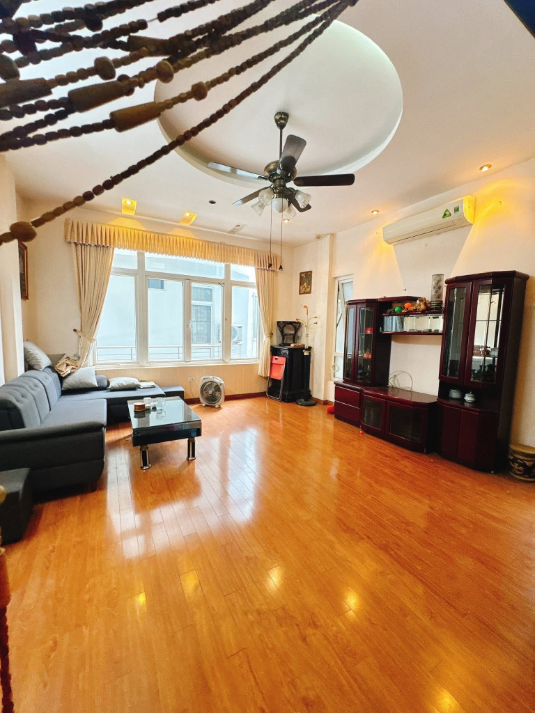 Siêu Phẩm! Cầu Giấy.Lô Góc,20m Ra Phố,Ngõ 3 gác,DT: 49m2 x 6Tầng,MT: 5m,Giá: 13,5 tỷ Cầu Giấy