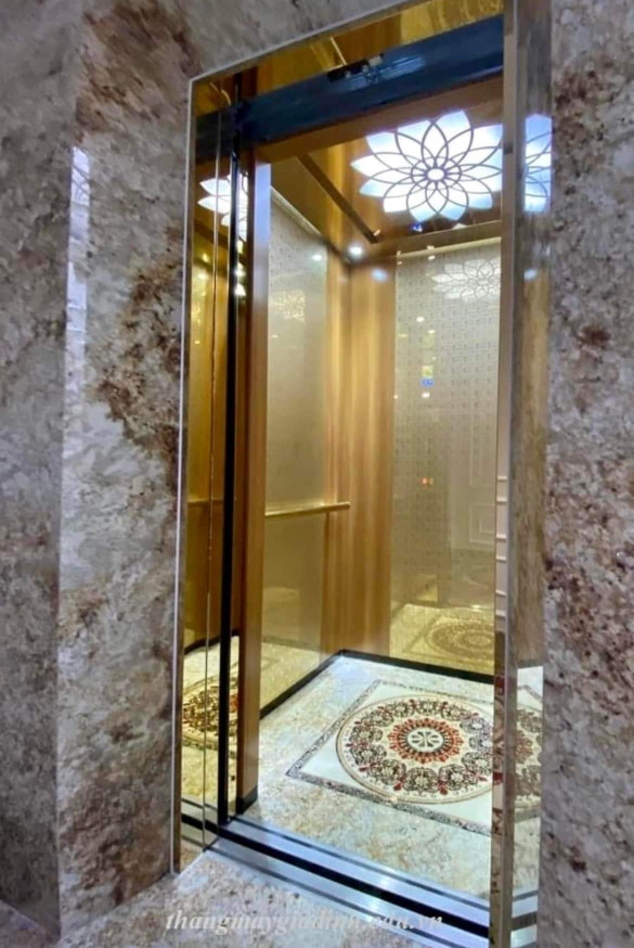 Cho thuê nhà hai mặt tiền,mới, 99m2_ 5T; vỉa hè, Nguyễn Khánh Toàn-31 Tr